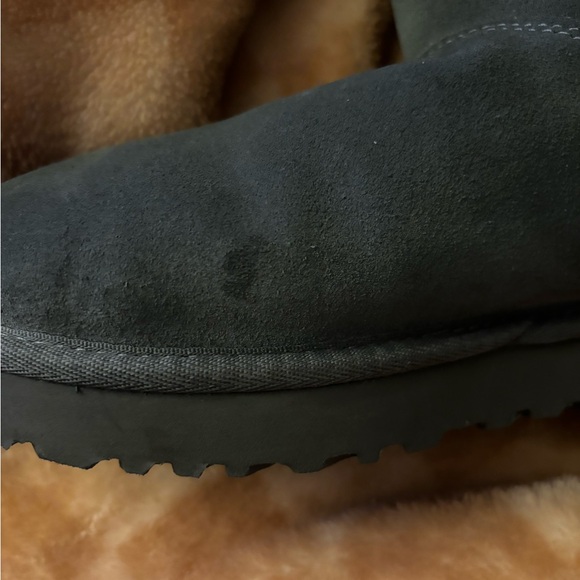 Grey sequins and zipper Ugg boots - Picture 9 of 11